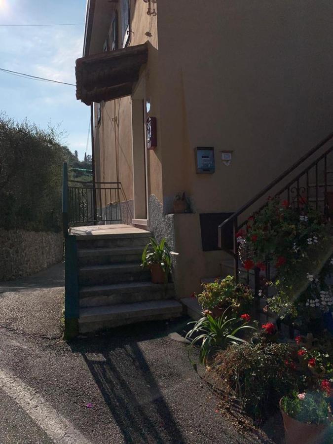 Casa Lisetta, 3-Room Apartment With Lake View Torri Del Benaco Exterior foto